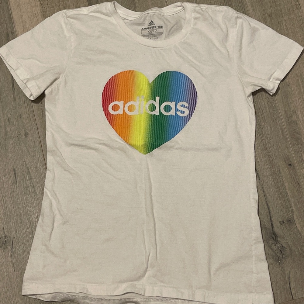 Adidas t-shirt